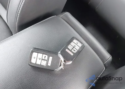 2021 Honda Accord Sport 2.0T z USA, uszkodzony, nr VIN 1HGCV2F37MA016595